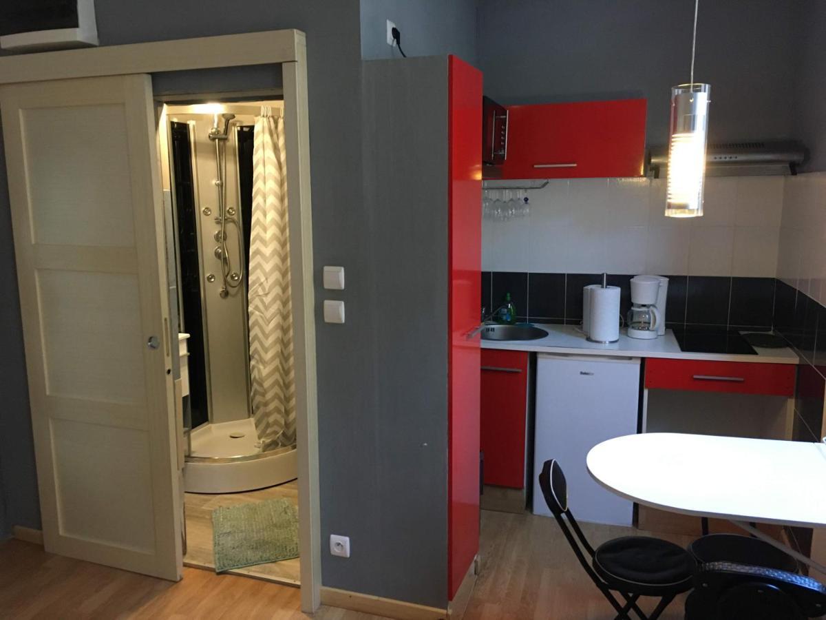 Jolie Studio Dans Le Centre Historique De Narbonne Apartment Luaran gambar